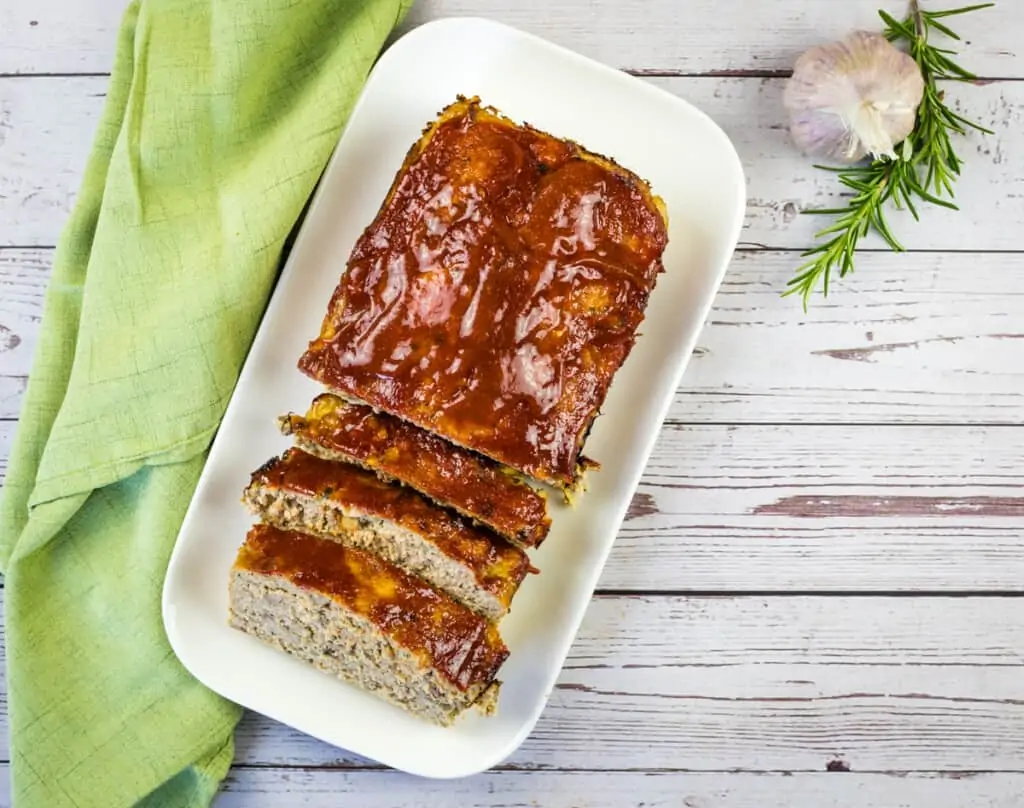 Easy Turkey Meatloaf Recipe  low carb meatloaf - Primavera Kitchen